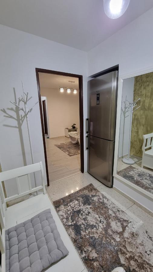 Stone Bridge Apartment Iasi Ngoại thất bức ảnh