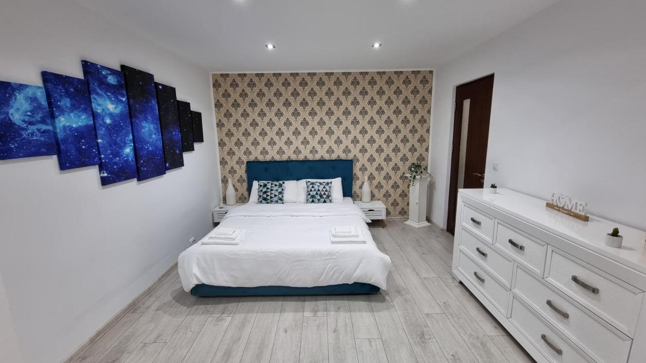 Stone Bridge Apartment Iasi Ngoại thất bức ảnh
