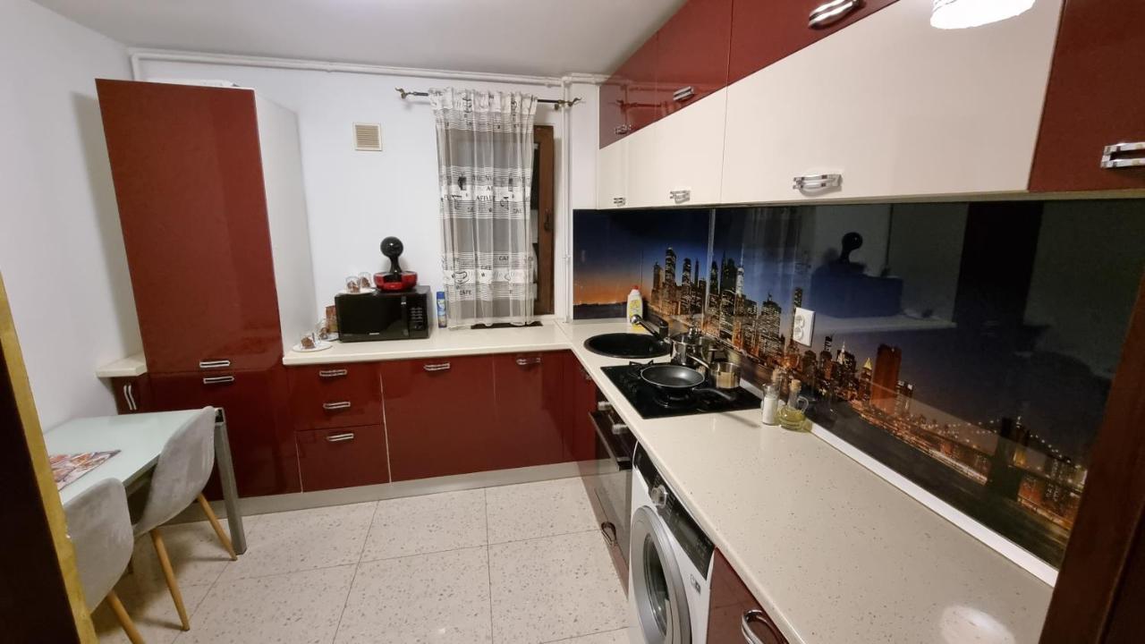 Stone Bridge Apartment Iasi Ngoại thất bức ảnh